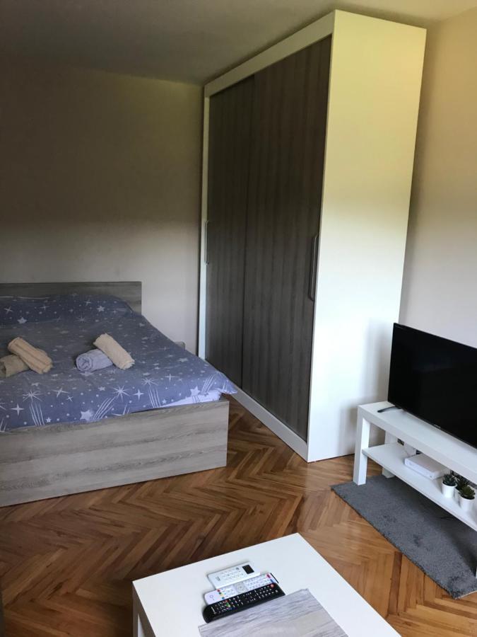 Apartman “Reka Gradac” Валево Екстериор снимка
