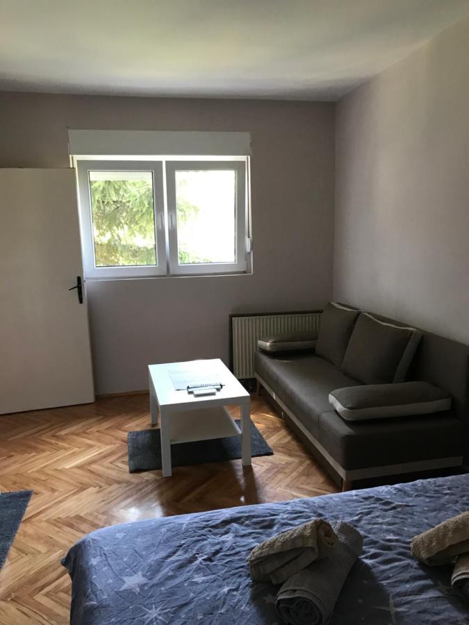 Apartman “Reka Gradac” Apartment Валево Екстериор снимка